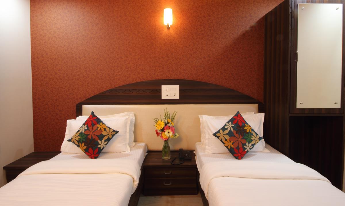 Hotel Railway Inn Thane Dış mekan fotoğraf