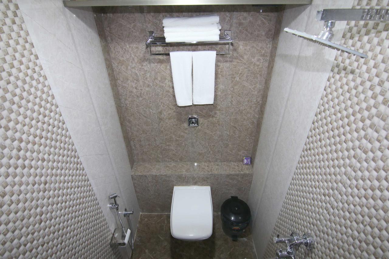 Hotel Railway Inn Thane Dış mekan fotoğraf